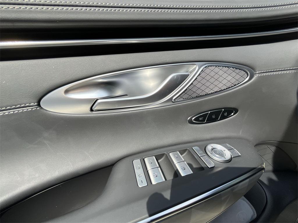new 2025 Genesis GV70 car, priced at $66,955