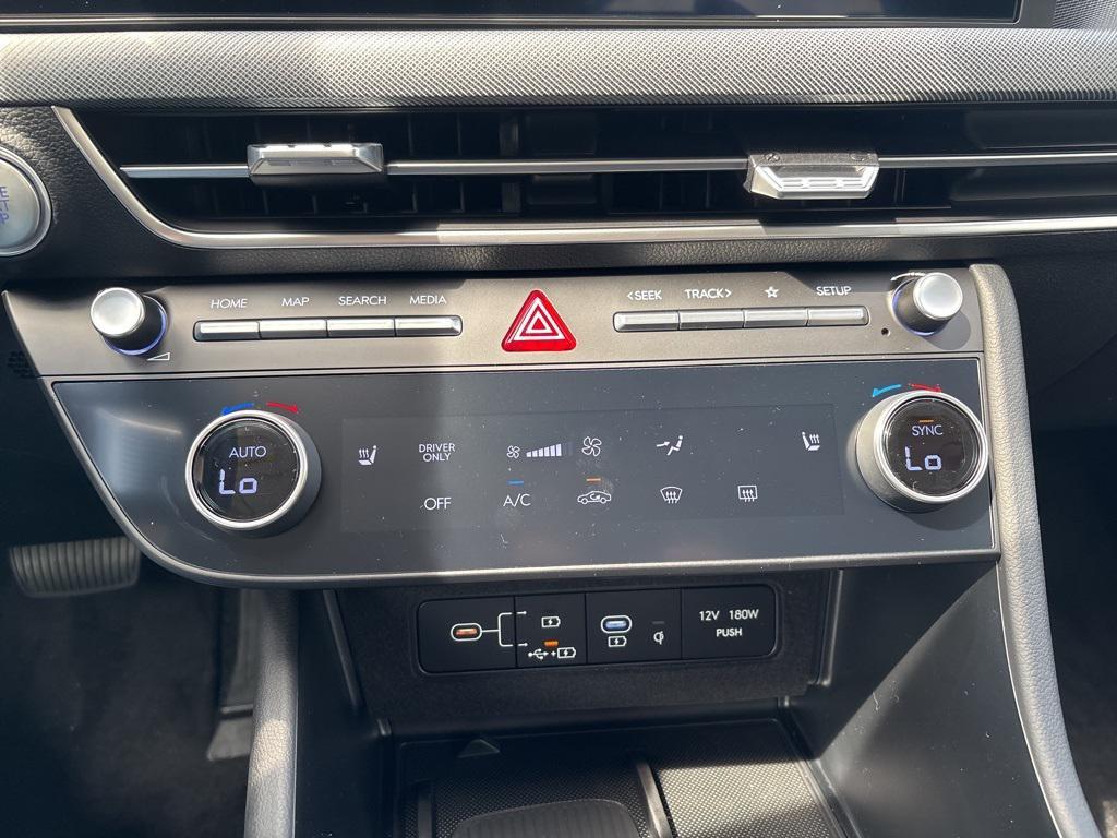 new 2025 Hyundai Sonata Hybrid car, priced at $33,248