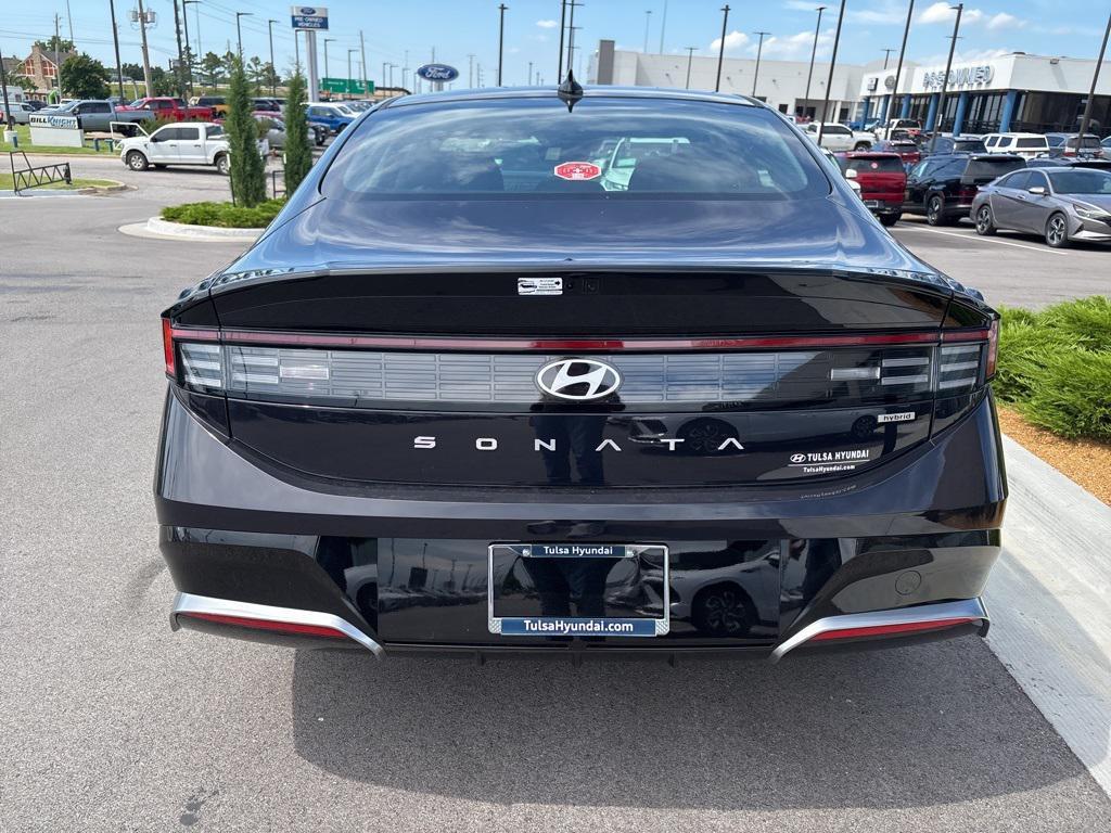 new 2025 Hyundai Sonata Hybrid car, priced at $33,248