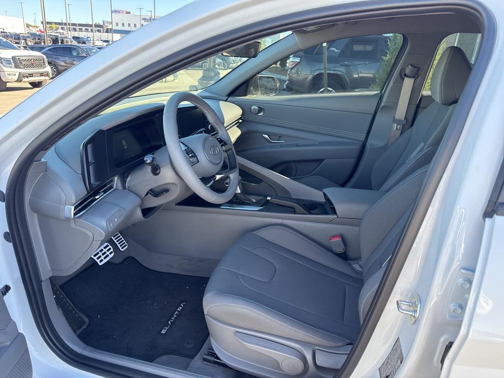 new 2025 Hyundai Elantra car, priced at $25,605