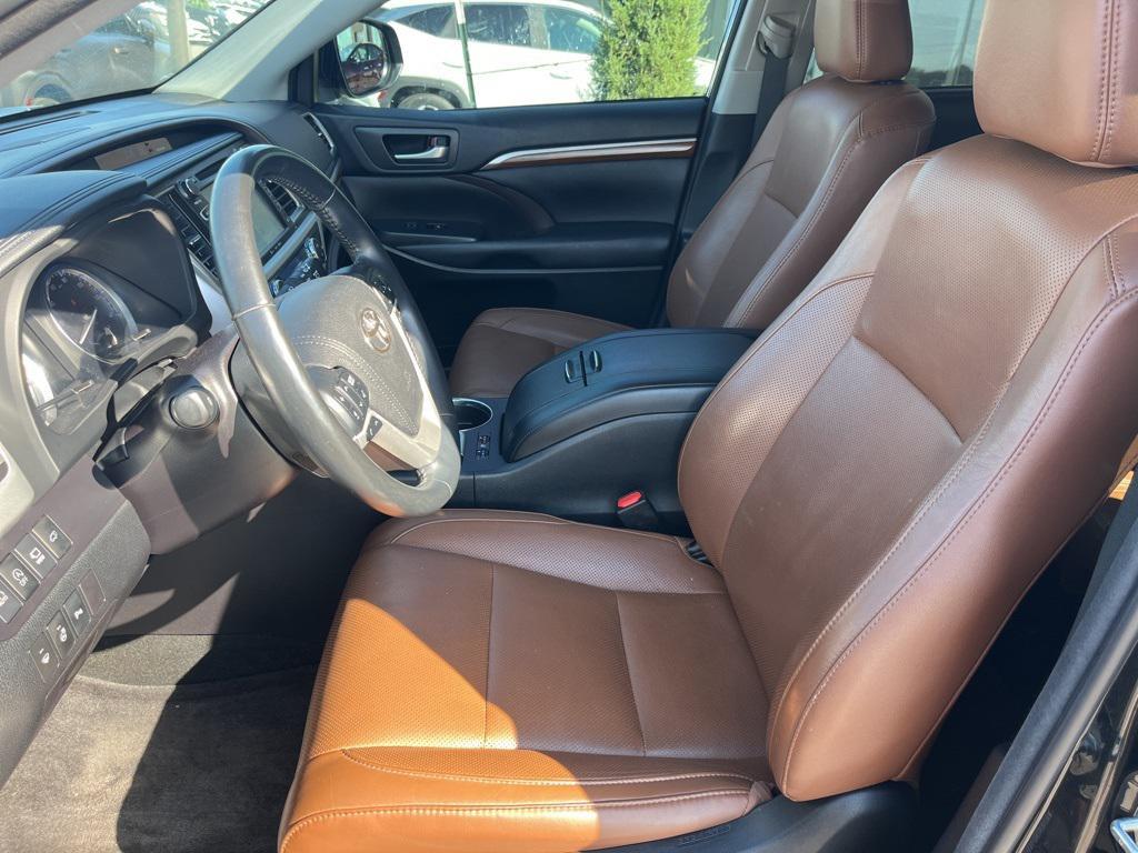 used 2018 Toyota Highlander car, priced at $26,326