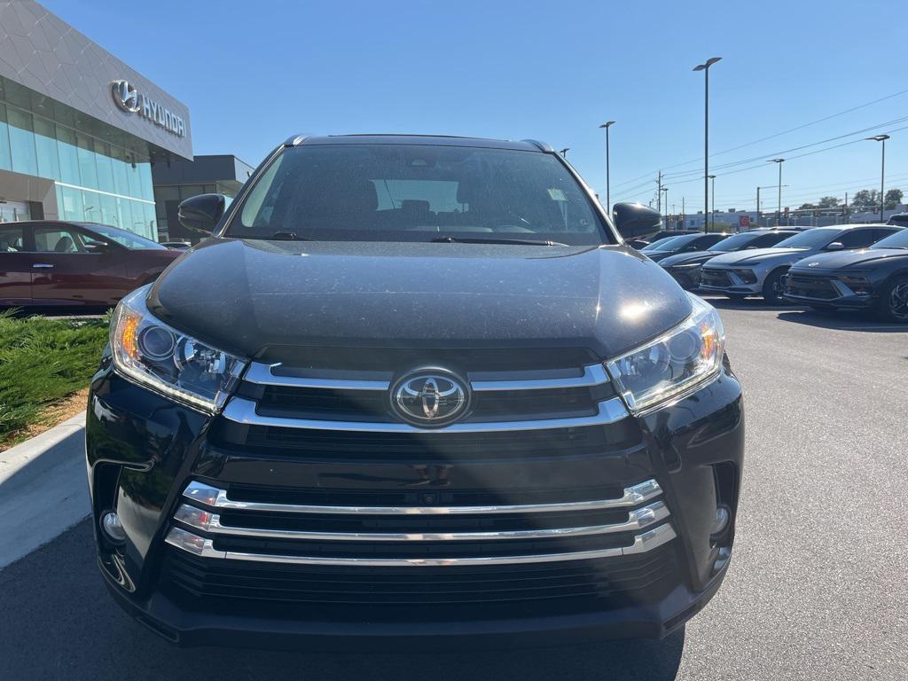 used 2018 Toyota Highlander car, priced at $26,326