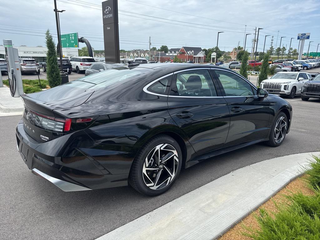 new 2025 Hyundai Sonata car, priced at $32,660
