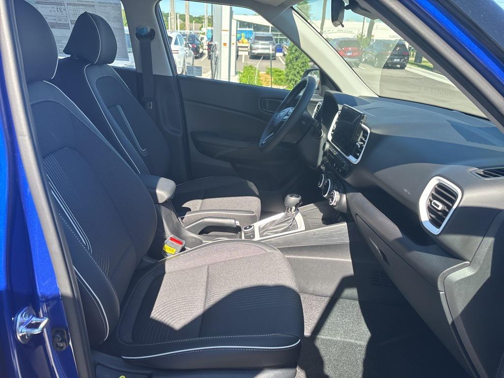 new 2025 Hyundai Venue car, priced at $25,659