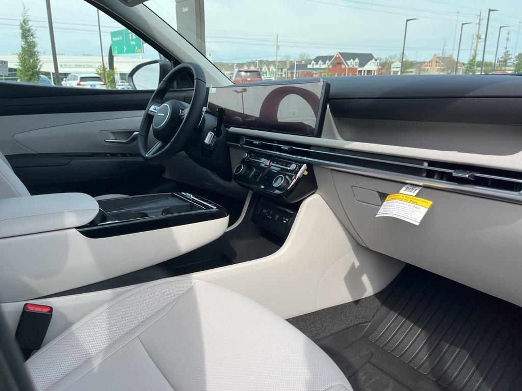 new 2025 Hyundai TUCSON Hybrid car, priced at $38,285