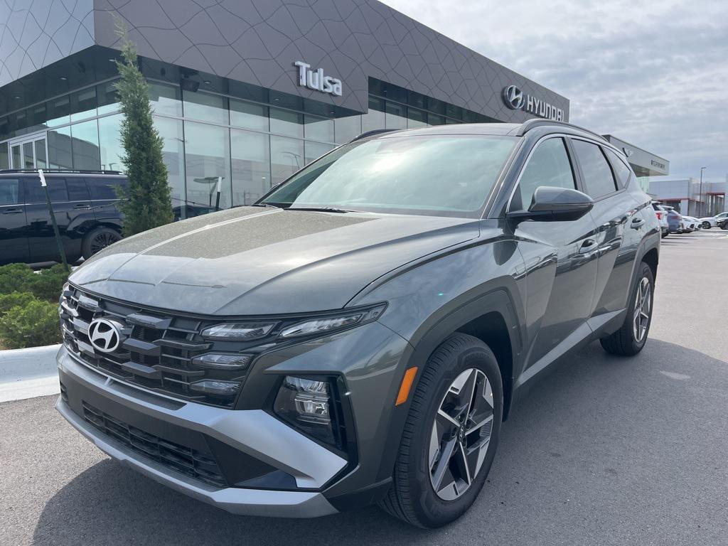 new 2025 Hyundai TUCSON Hybrid car, priced at $38,285