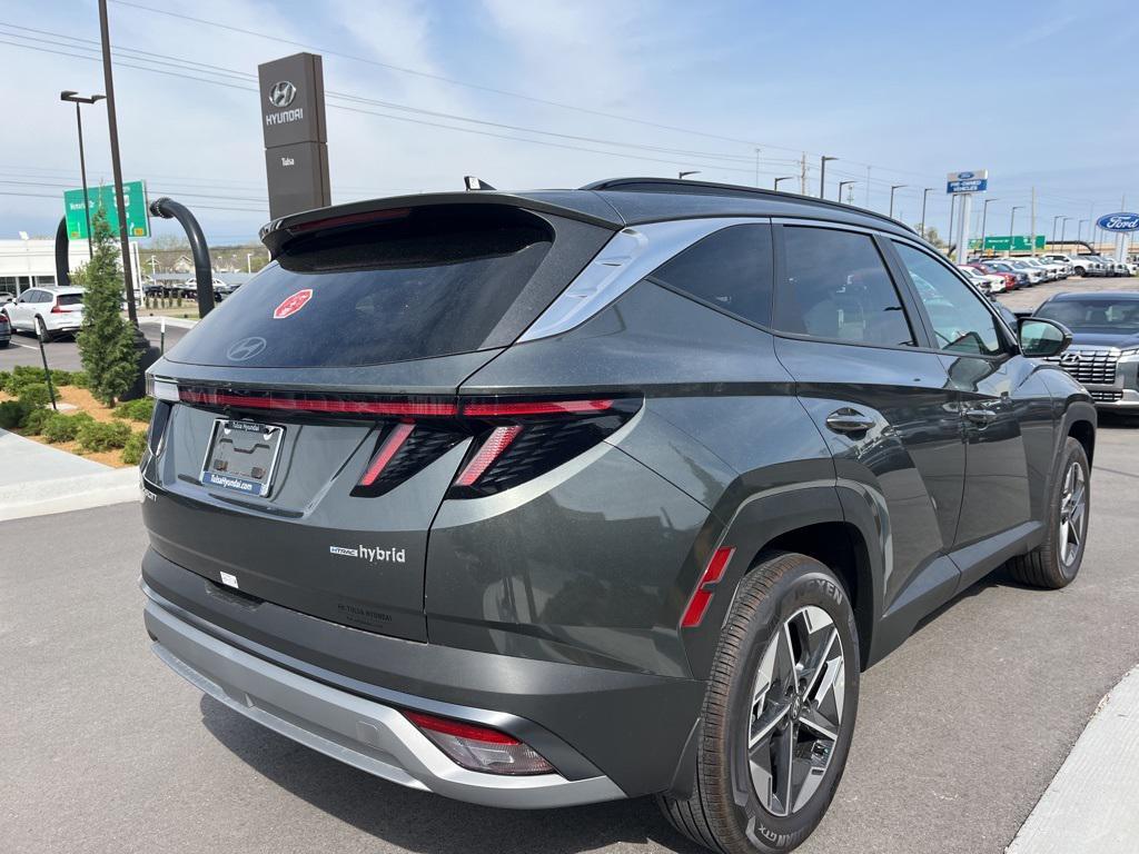 new 2025 Hyundai TUCSON Hybrid car, priced at $38,285