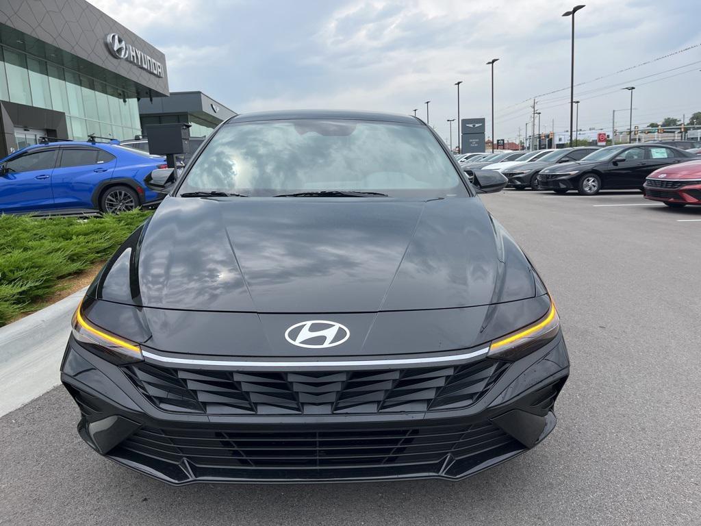 new 2025 Hyundai Elantra car, priced at $25,165
