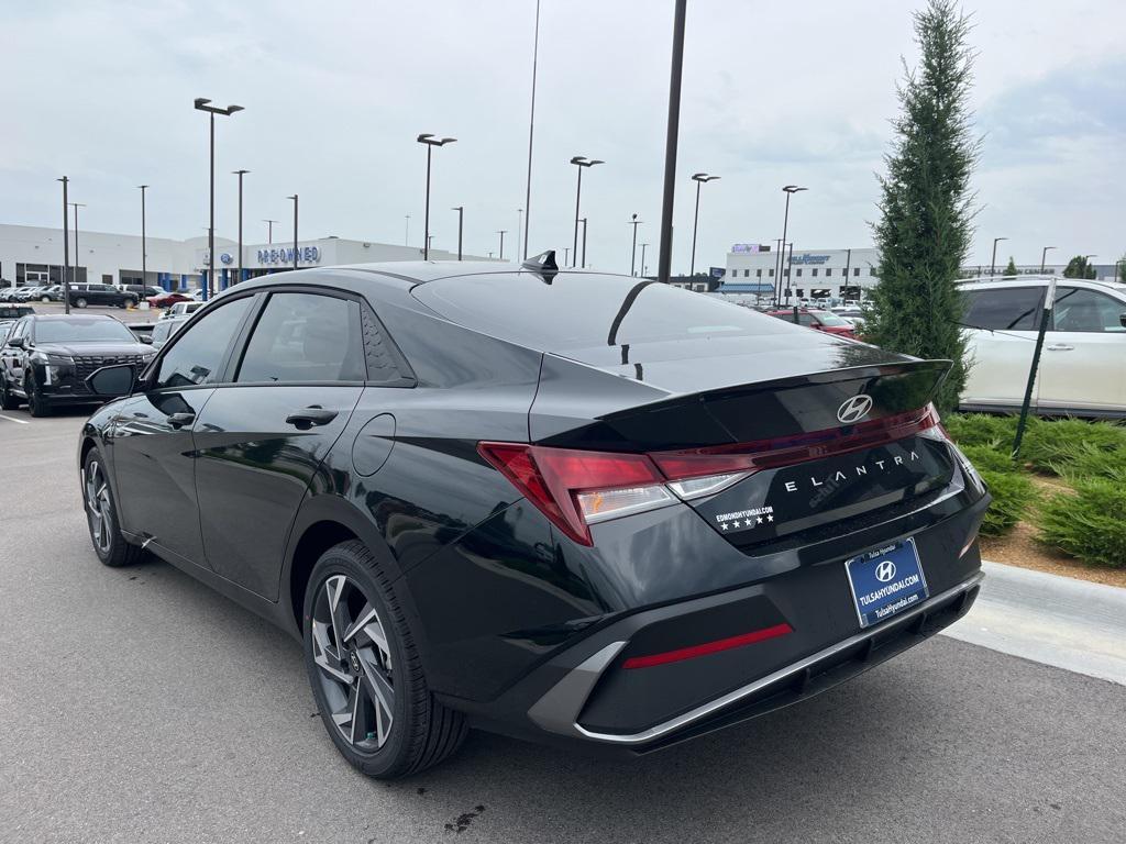 new 2025 Hyundai Elantra car, priced at $25,165