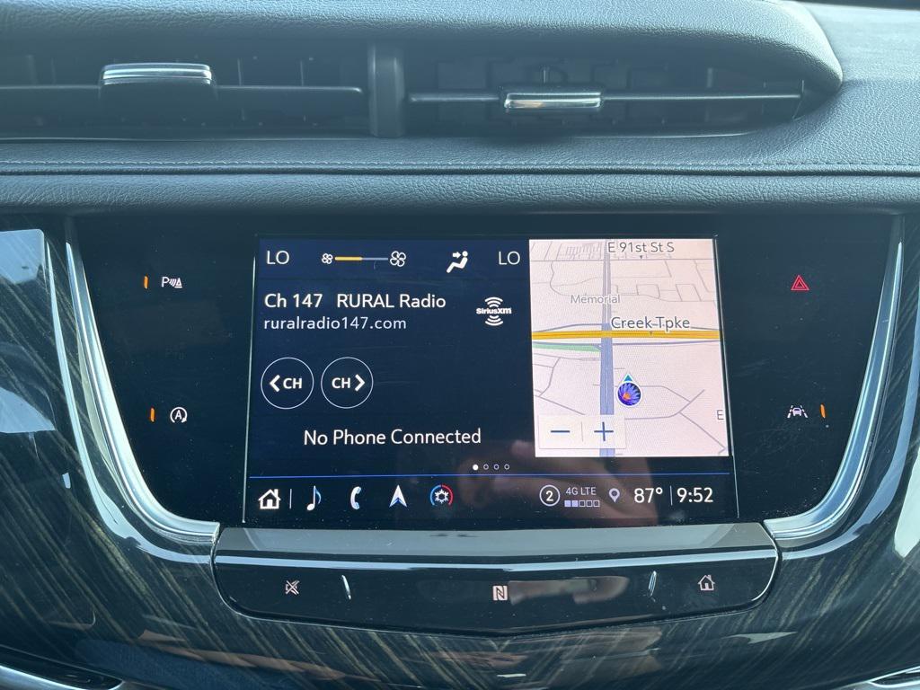 used 2021 Cadillac XT6 car, priced at $28,027