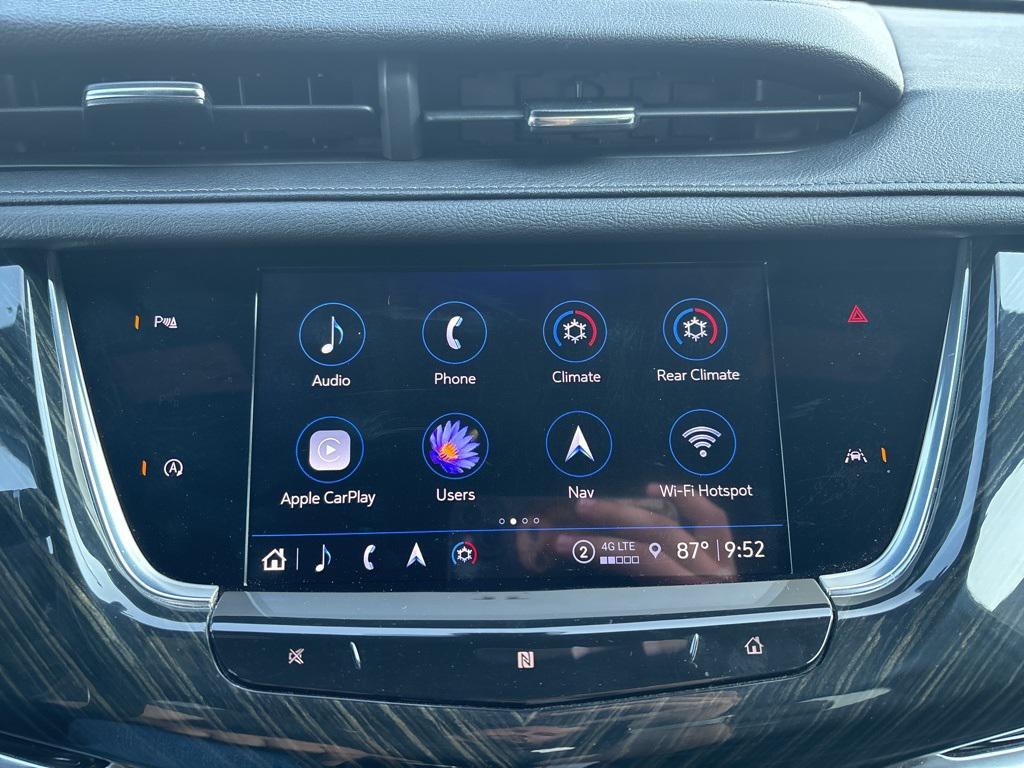 used 2021 Cadillac XT6 car, priced at $28,027