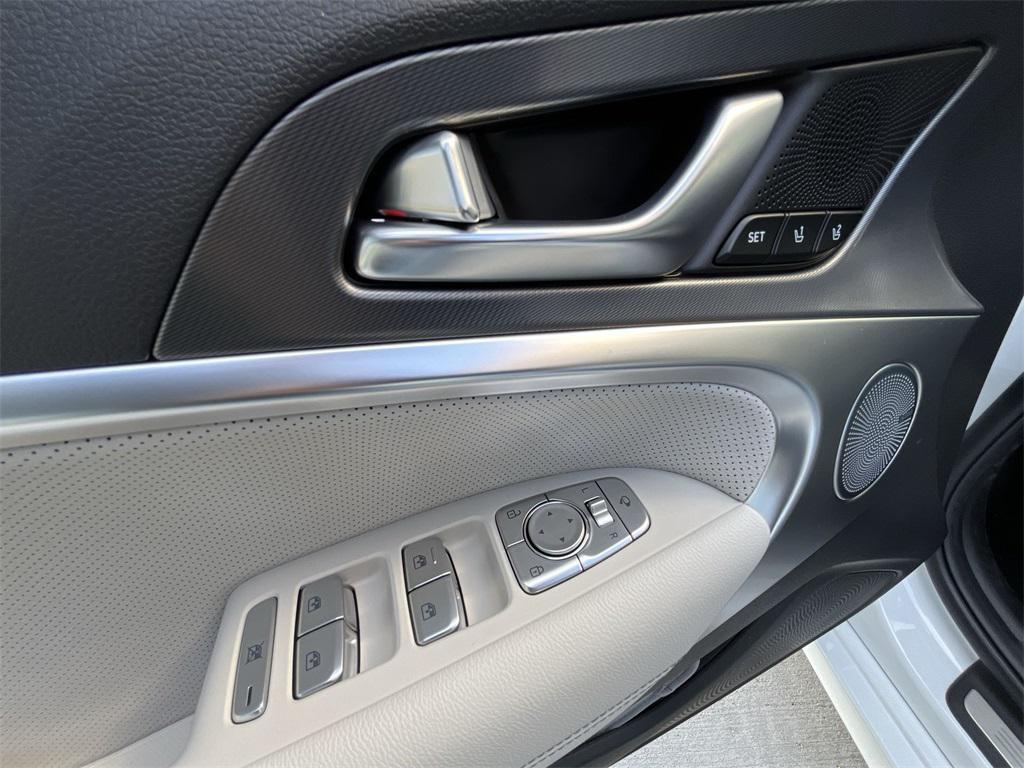 new 2026 Genesis G70 car, priced at $56,170