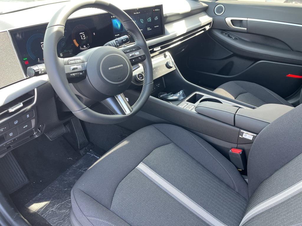 new 2025 Hyundai Sonata Hybrid car, priced at $33,575