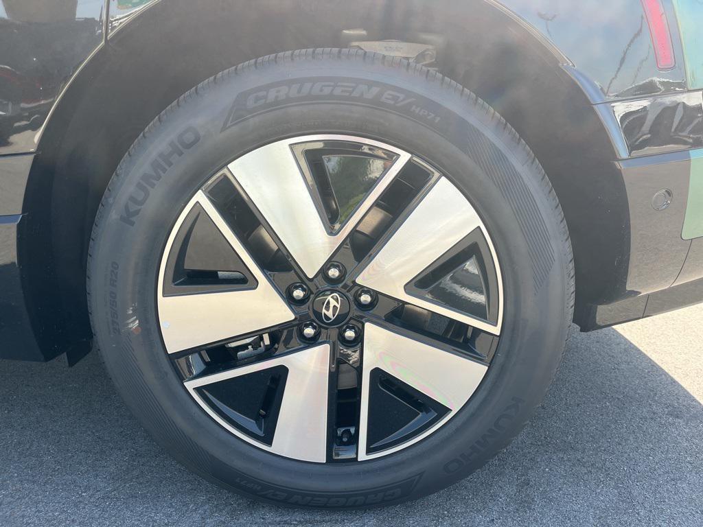 new 2026 Hyundai IONIQ 9 car, priced at $68,585