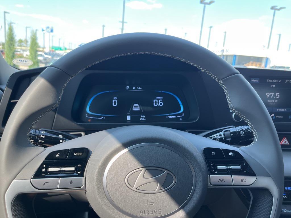 new 2025 Hyundai Elantra car, priced at $25,665