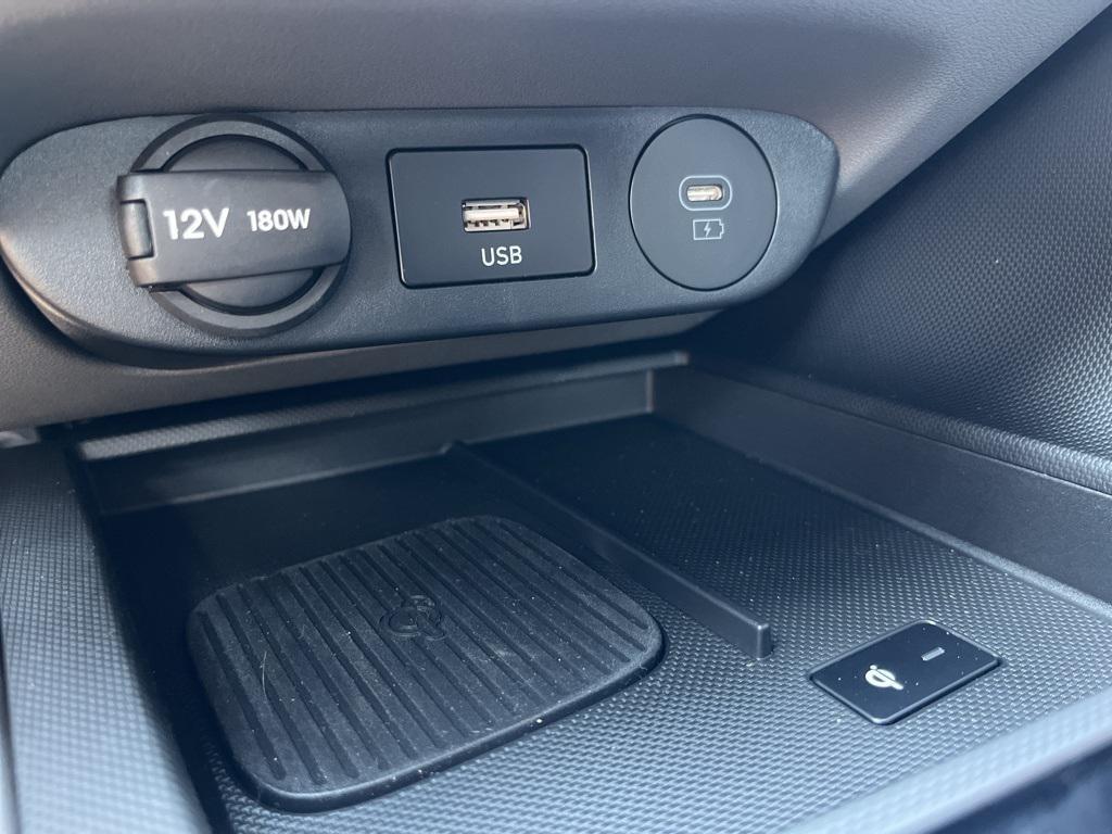 new 2025 Hyundai Elantra car, priced at $25,665