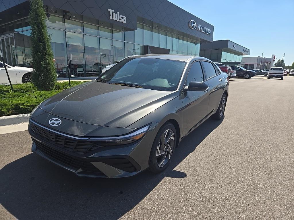 new 2025 Hyundai Elantra car, priced at $25,105