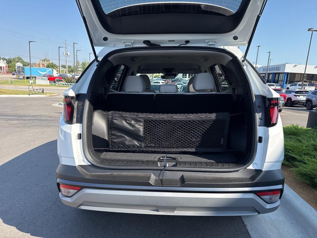 new 2025 Hyundai Tucson car, priced at $31,415