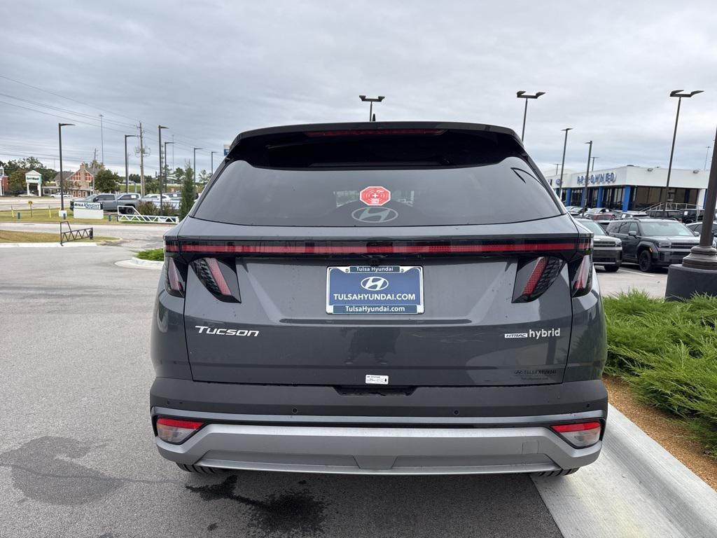 new 2026 Hyundai TUCSON Hybrid car, priced at $44,625