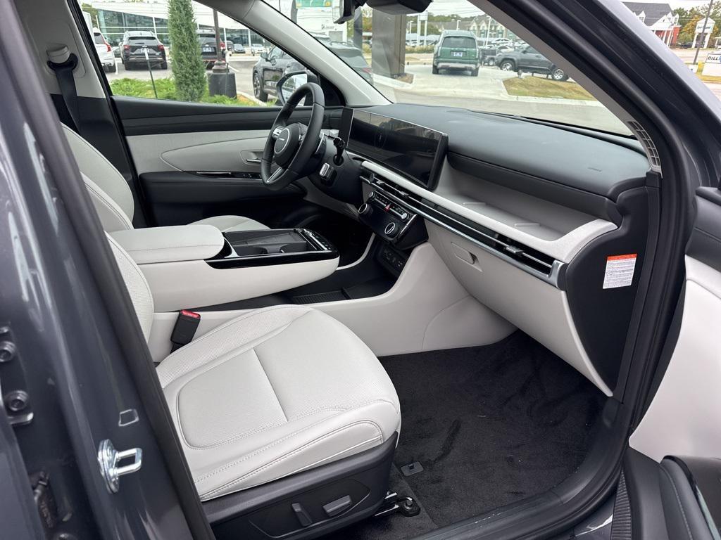 new 2026 Hyundai TUCSON Hybrid car, priced at $44,625