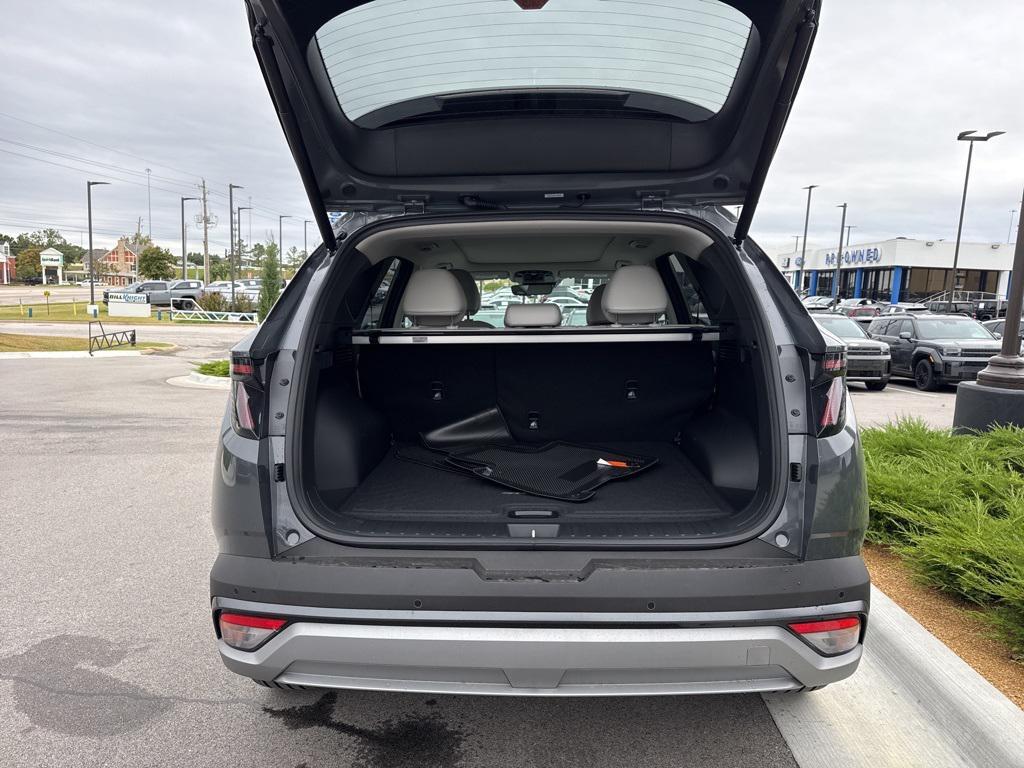 new 2026 Hyundai TUCSON Hybrid car, priced at $44,625
