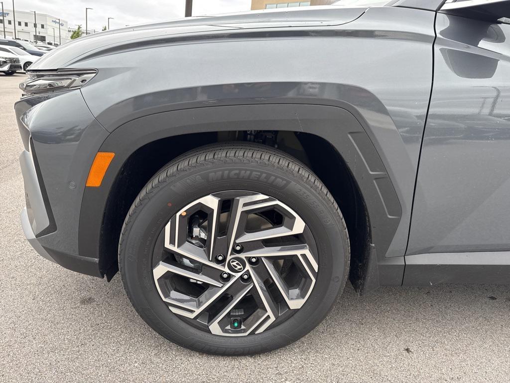 new 2026 Hyundai TUCSON Hybrid car, priced at $44,625