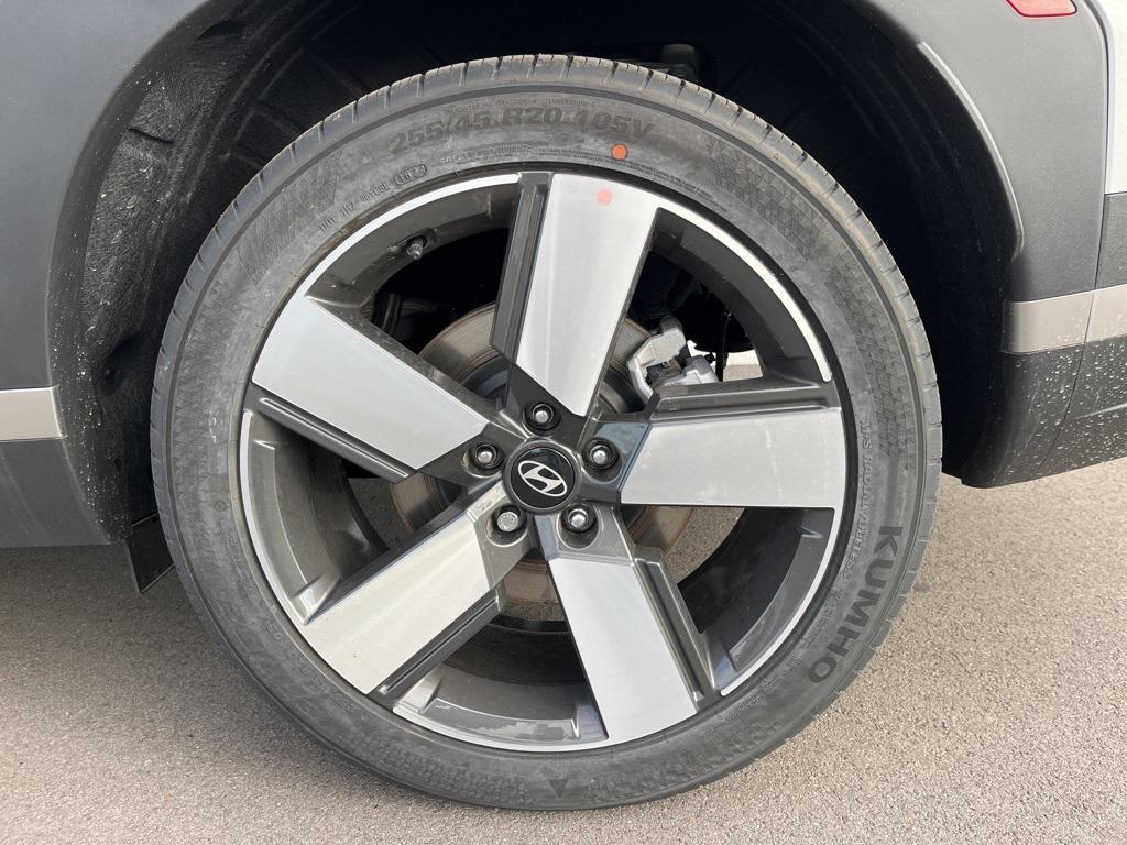 new 2025 Hyundai Santa Fe car, priced at $45,950