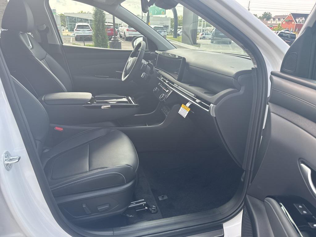 new 2025 Hyundai Tucson car, priced at $41,905
