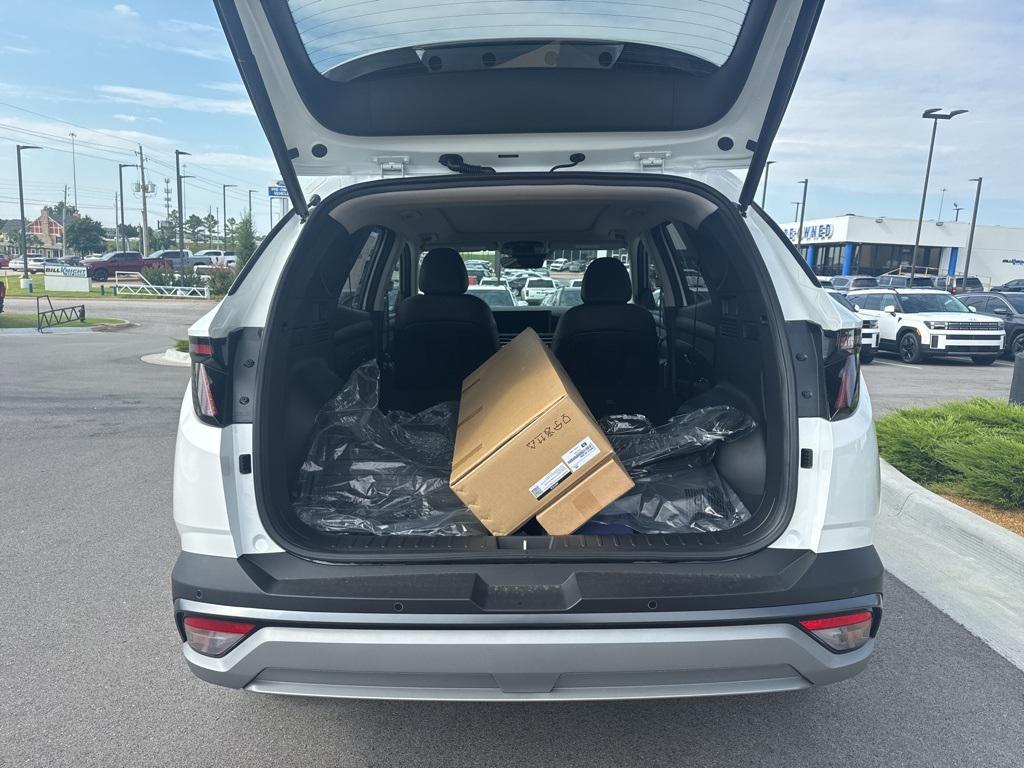 new 2025 Hyundai Tucson car, priced at $41,905