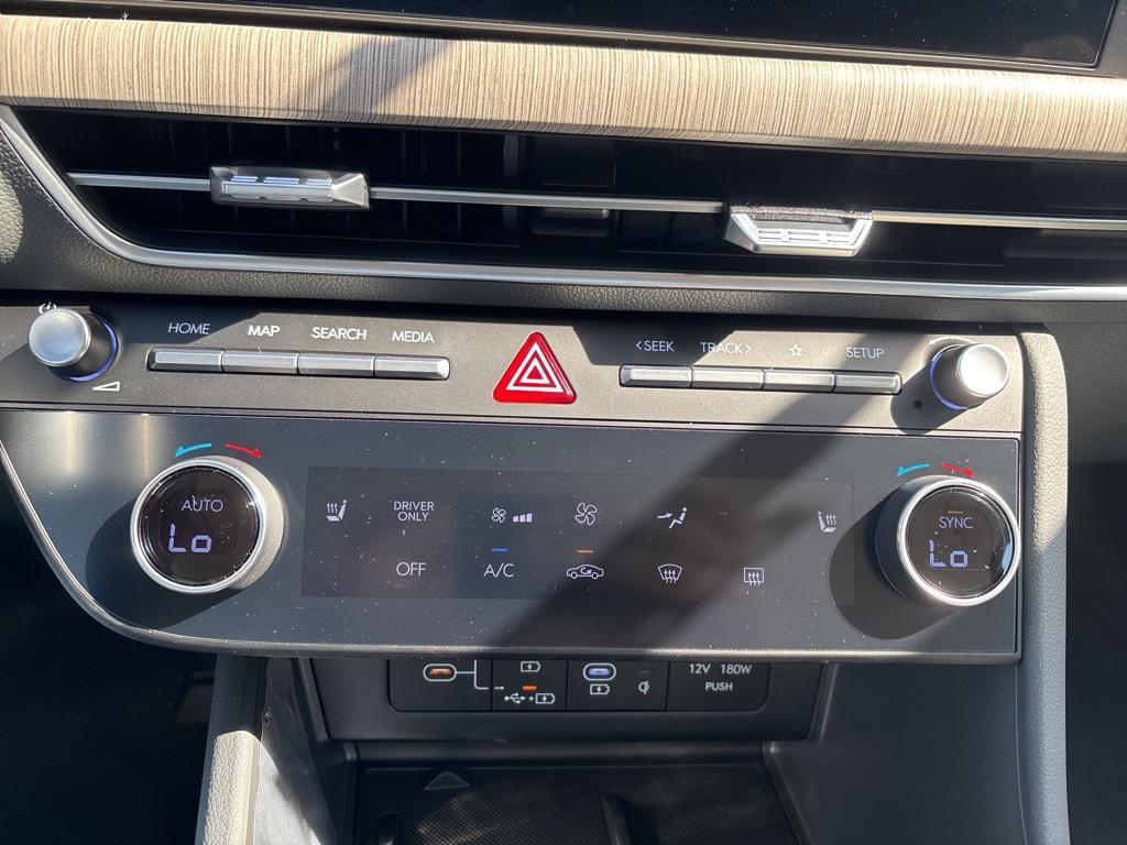 new 2025 Hyundai Sonata Hybrid car, priced at $33,080