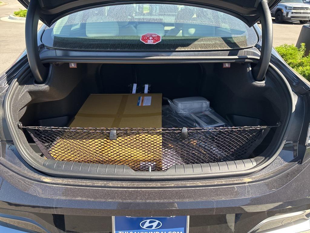 new 2025 Hyundai Sonata Hybrid car, priced at $33,080