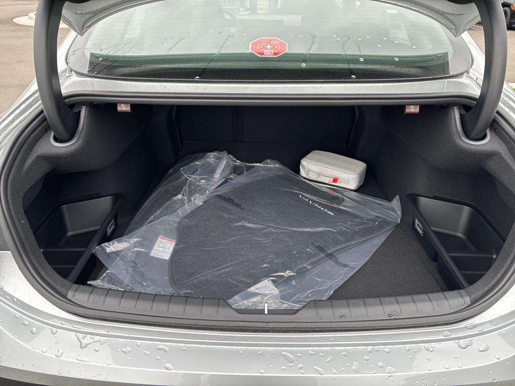 new 2025 Hyundai Sonata Hybrid car, priced at $32,980