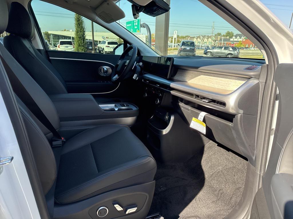 new 2026 Hyundai IONIQ 9 car, priced at $68,775