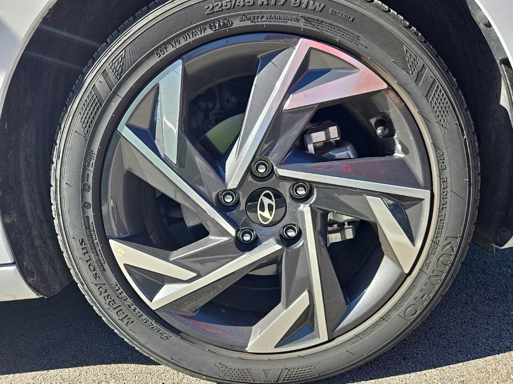 used 2025 Hyundai Elantra car, priced at $20,923