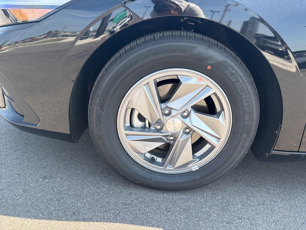 new 2025 Hyundai Elantra car, priced at $23,930