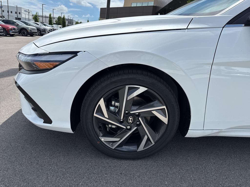 new 2025 Hyundai ELANTRA HEV car, priced at $32,085