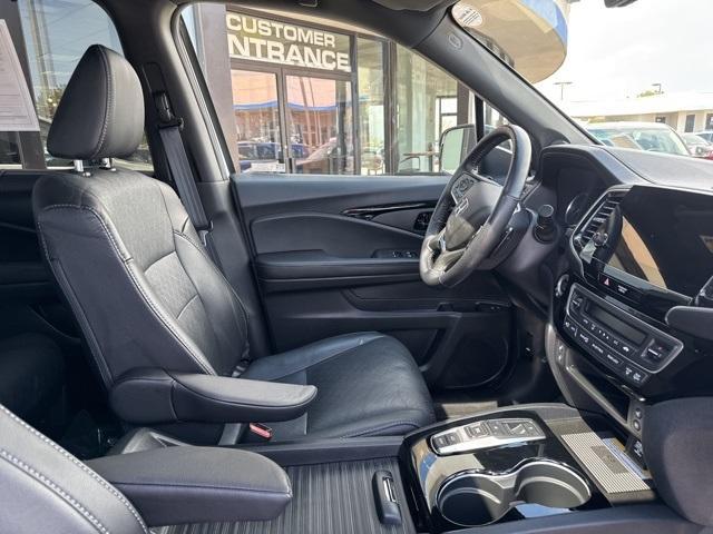 used 2022 Honda Passport car, priced at $36,598