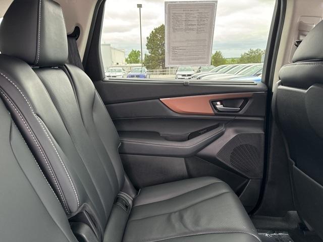 used 2022 Acura MDX car, priced at $38,628