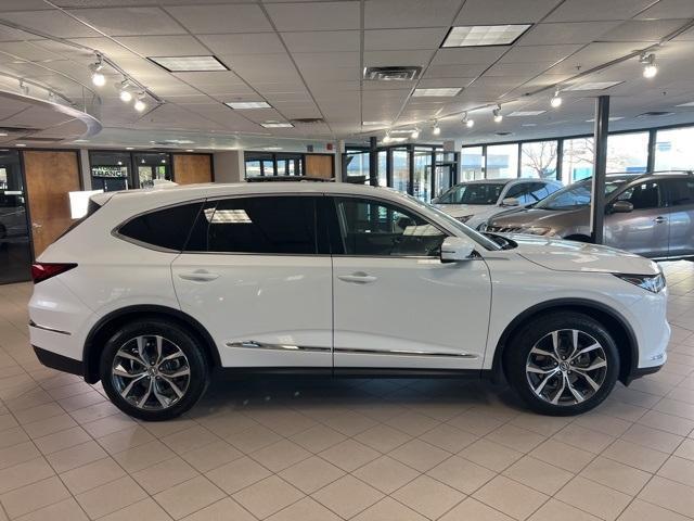 used 2024 Acura MDX car, priced at $52,925