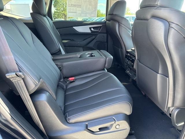 new 2025 Acura MDX car, priced at $55,350