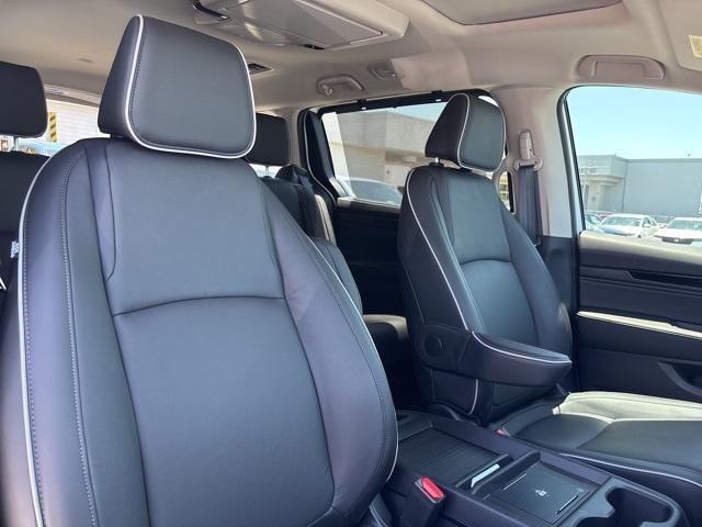 used 2025 Honda Odyssey car, priced at $44,830