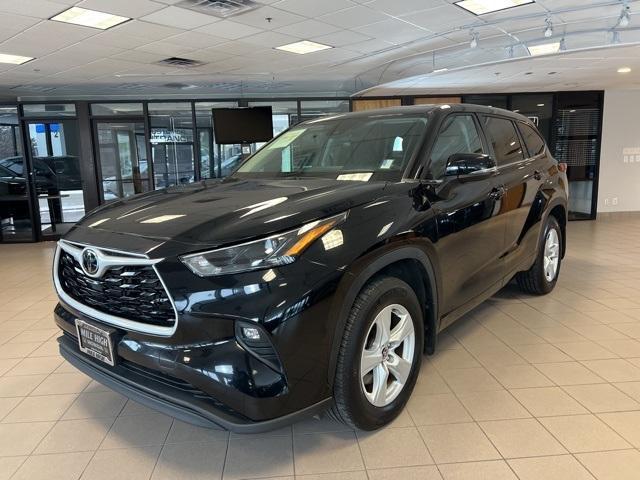 used 2023 Toyota Highlander car, priced at $36,154