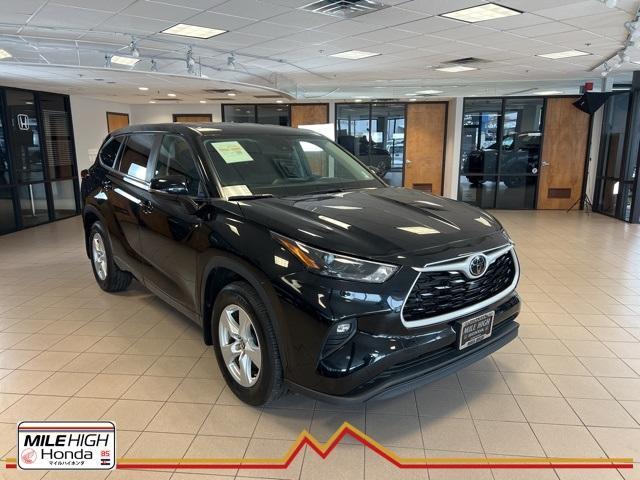 used 2023 Toyota Highlander car, priced at $36,154