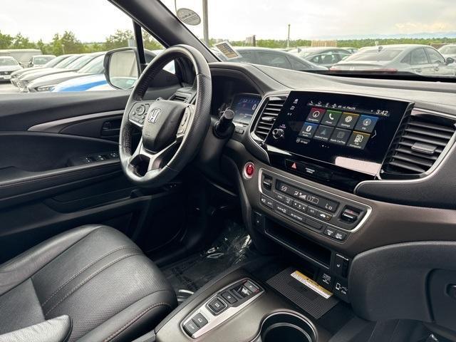 used 2022 Honda Passport car, priced at $36,598