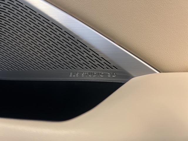 used 2023 Acura MDX car, priced at $44,955