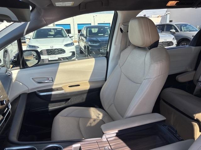 used 2023 Toyota Sienna car, priced at $50,399