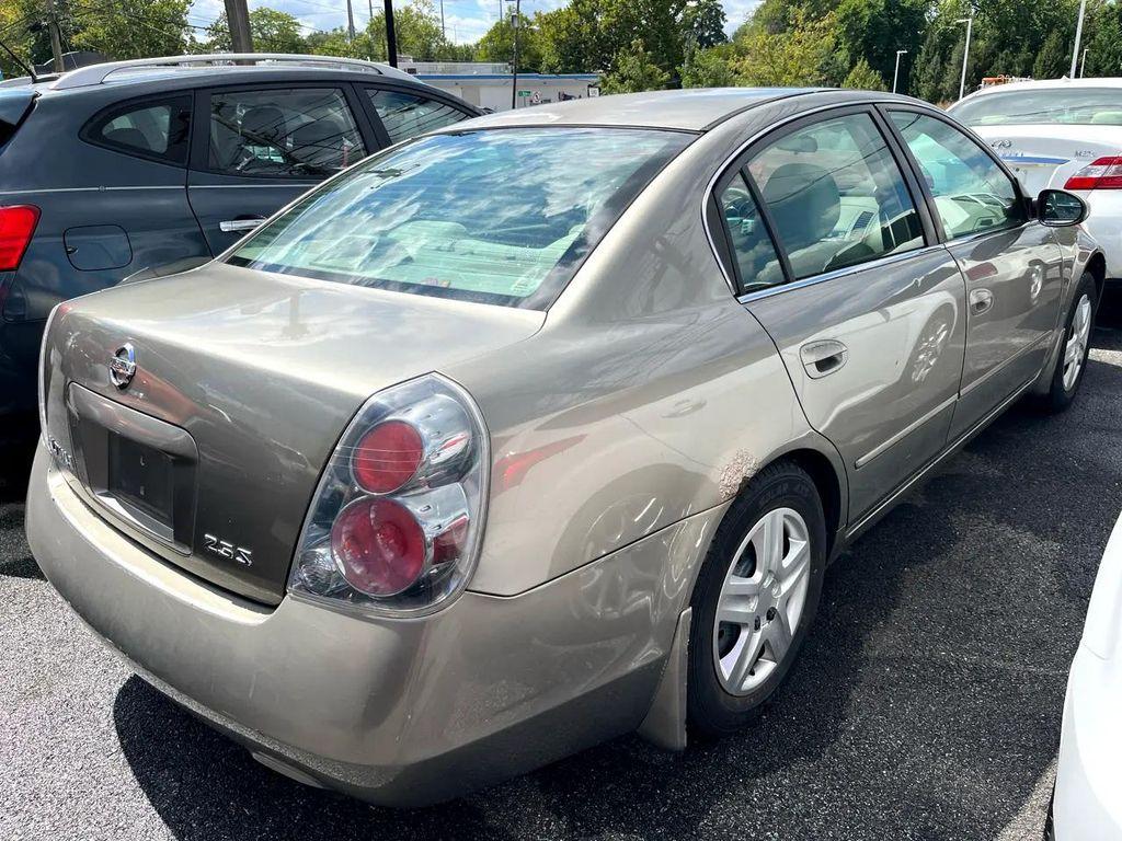used 2006 Nissan Altima car, priced at $3,950