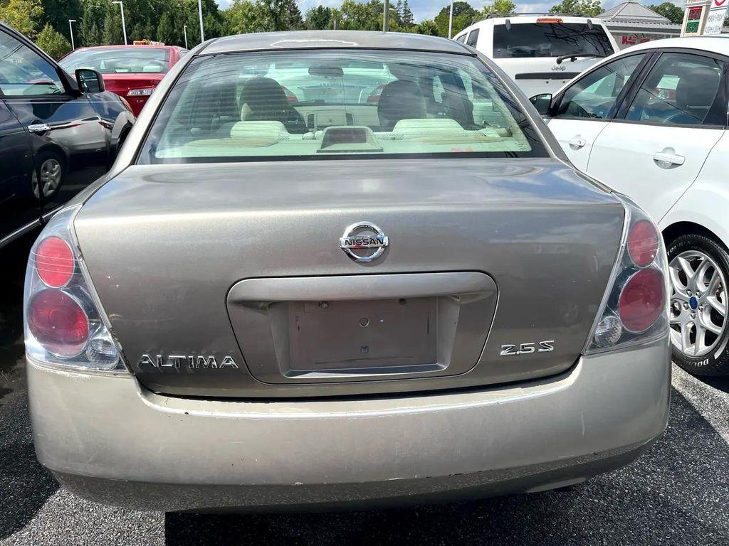 used 2006 Nissan Altima car, priced at $3,950