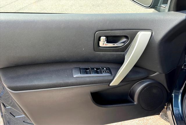 used 2015 Nissan Rogue Select car, priced at $11,950
