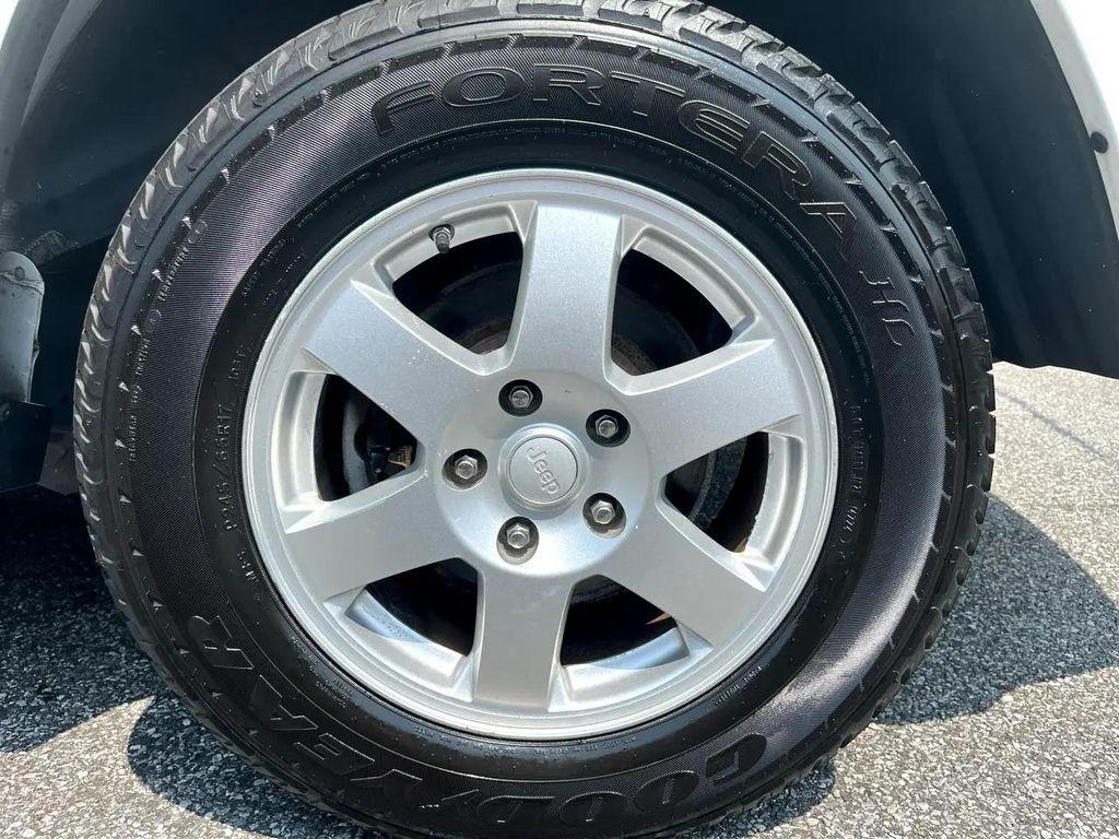 used 2009 Jeep Grand Cherokee car, priced at $7,450